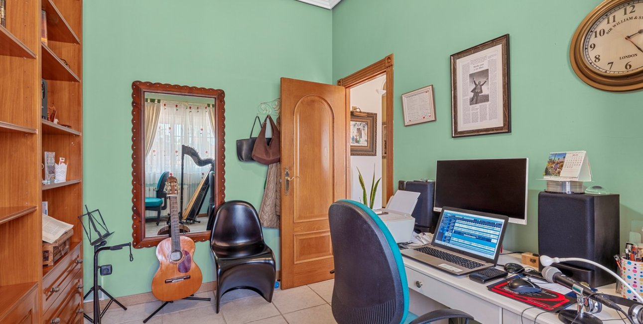 Resale - Villa -
Torrevieja - Torre La Mata