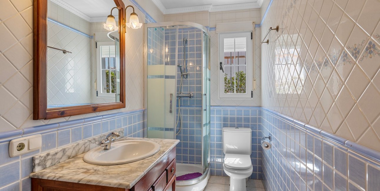 Resale - Villa -
Torrevieja - Torre La Mata