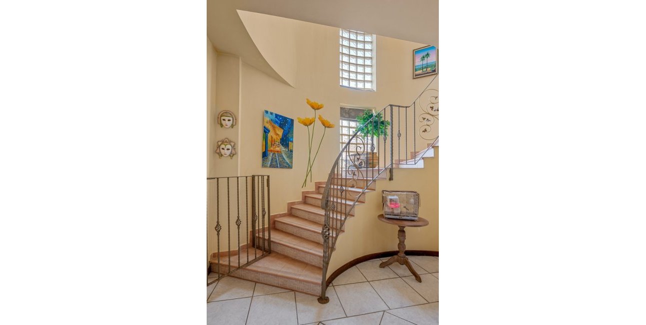 Resale - Villa -
Torrevieja - Torre La Mata