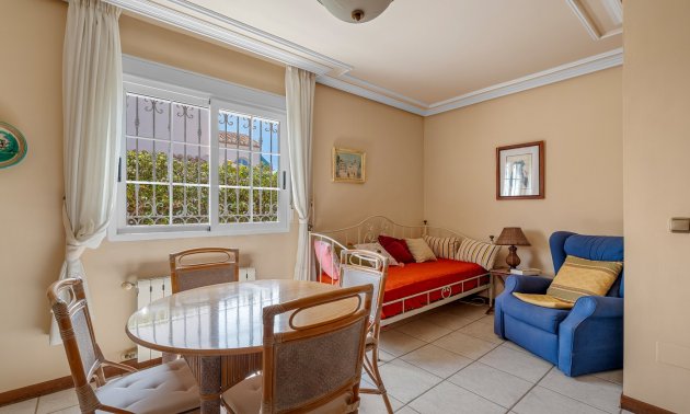 Resale - Villa -
Torrevieja - Torre La Mata