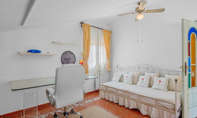 Resale - Villa -
Torrevieja - Torre La Mata