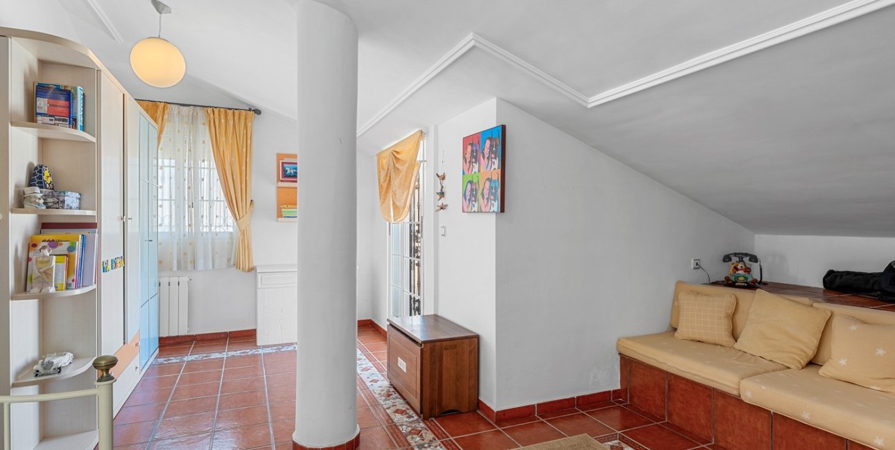 Resale - Villa -
Torrevieja - Torre La Mata