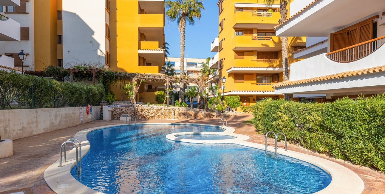 Rynek wtórny - Mieszkanie  -
Torrevieja - Punta prima