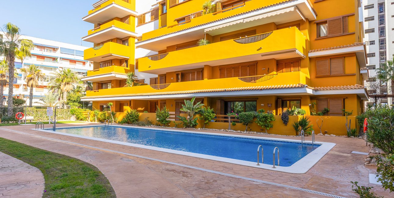 Rynek wtórny - Mieszkanie  -
Torrevieja - Punta prima