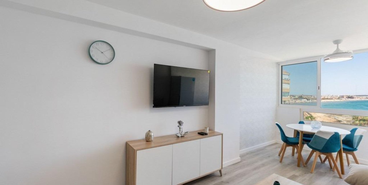 Resale - Apartment / flat -
Torrevieja - Cabo cervera