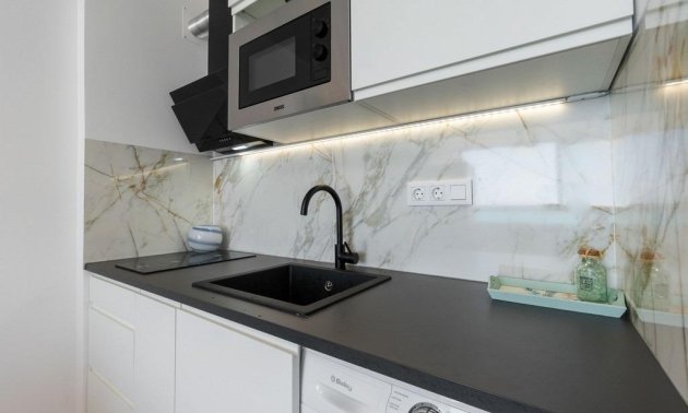 Resale - Apartment / flat -
Torrevieja - Cabo cervera