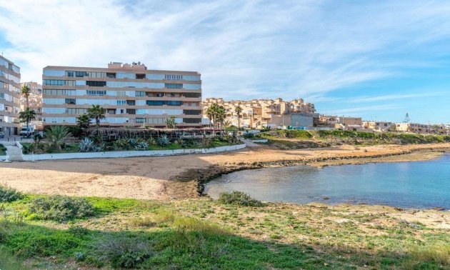 Resale - Apartment / flat -
Torrevieja - Cabo cervera