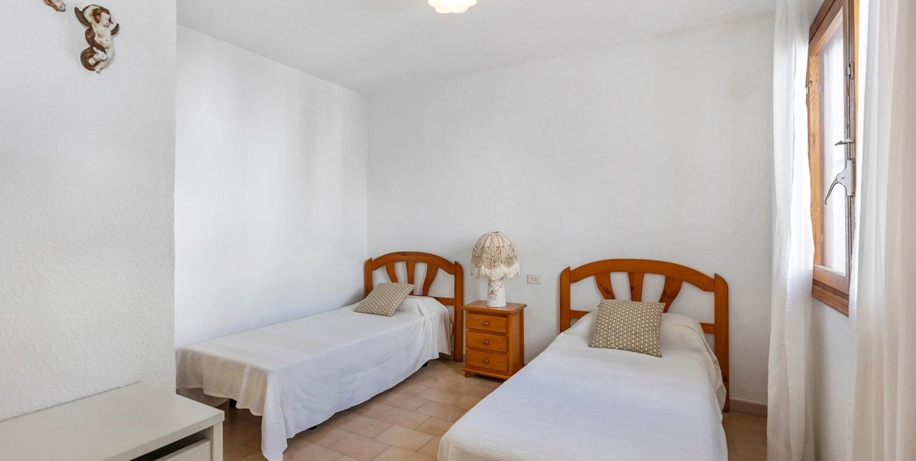 Rynek wtórny - Dom Szeregowy -
Torrevieja - Calas Blancas