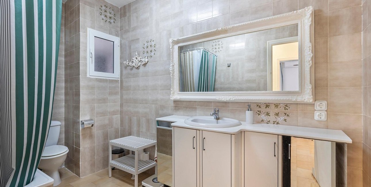 Rynek wtórny - Dom Szeregowy -
Torrevieja - Calas Blancas