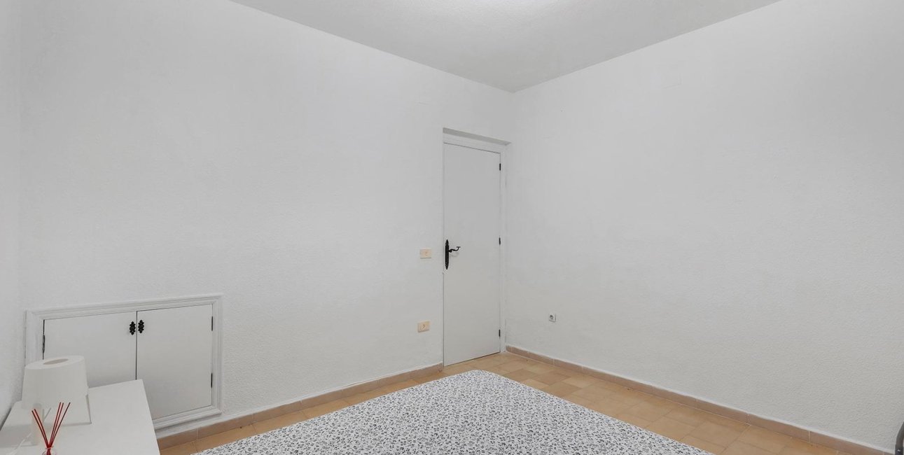 Rynek wtórny - Dom Szeregowy -
Torrevieja - Calas Blancas