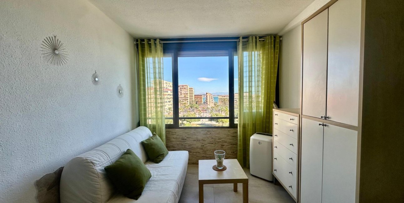 Resale - Apartment / flat -
Torrevieja - Cabo cervera