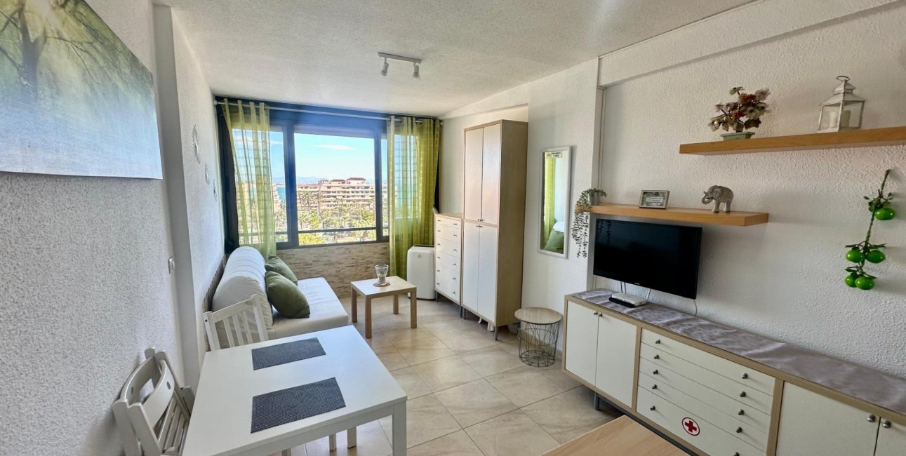 Resale - Apartment / flat -
Torrevieja - Cabo cervera