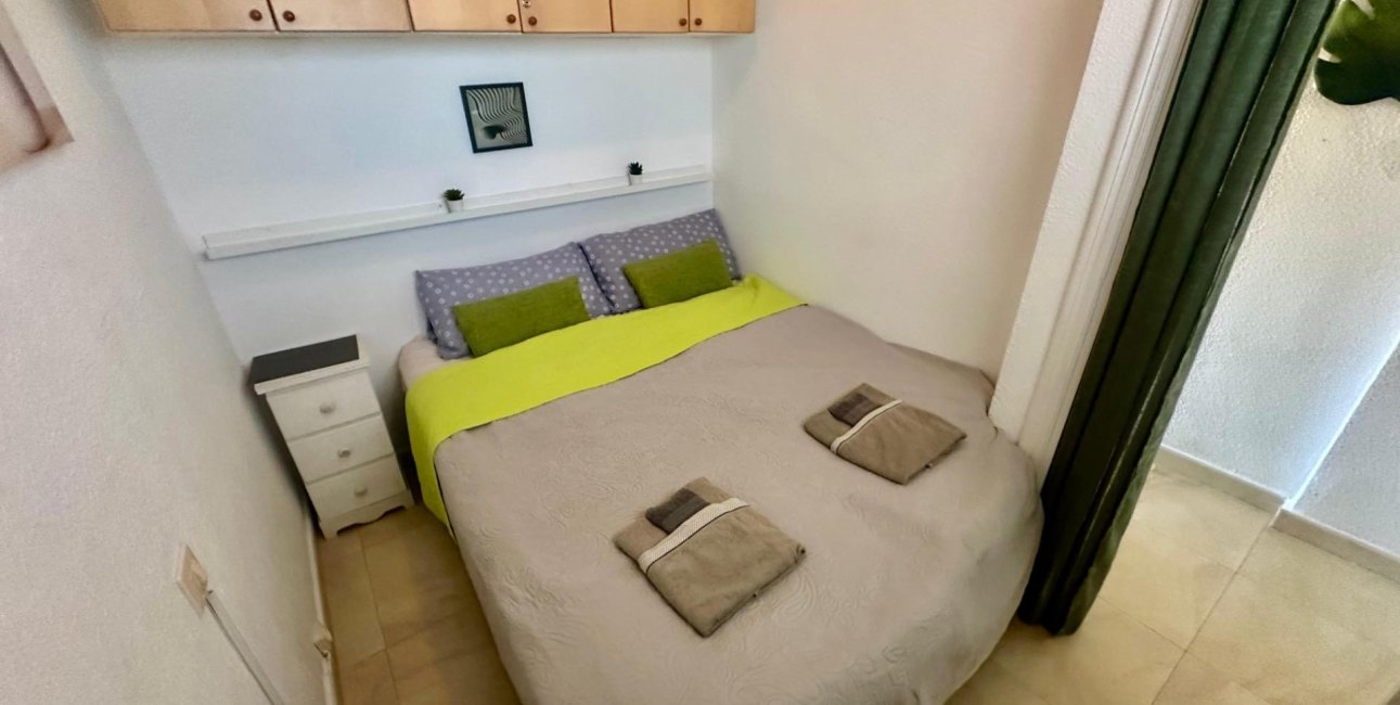 Resale - Apartment / flat -
Torrevieja - Cabo cervera