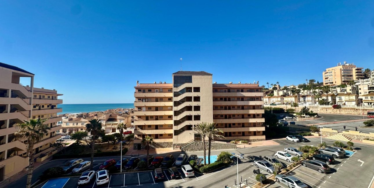 Resale - Apartment / flat -
Torrevieja - Cabo cervera