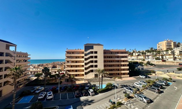 Resale - Apartment / flat -
Torrevieja - Cabo cervera