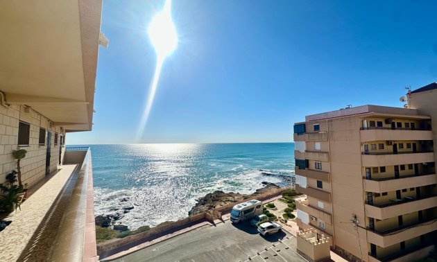 Resale - Apartment / flat -
Torrevieja - Cabo cervera