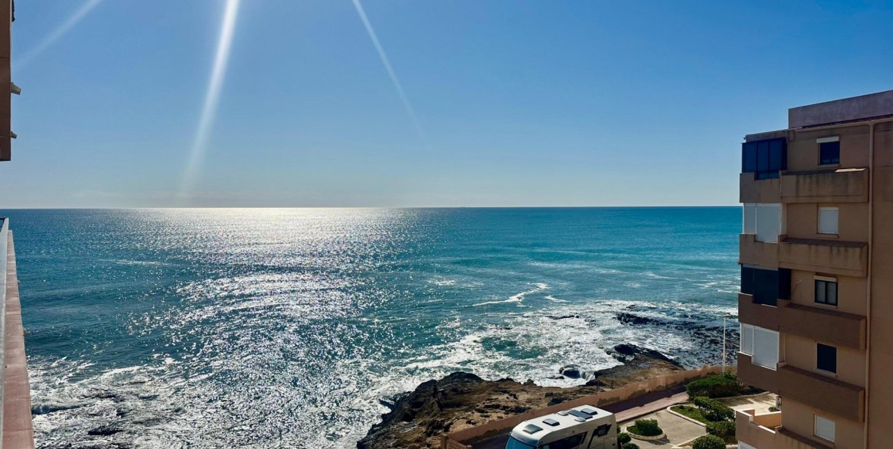 Resale - Apartment / flat -
Torrevieja - Cabo cervera