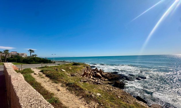 Resale - Apartment / flat -
Torrevieja - Cabo cervera