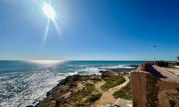 Resale - Apartment / flat -
Torrevieja - Cabo cervera