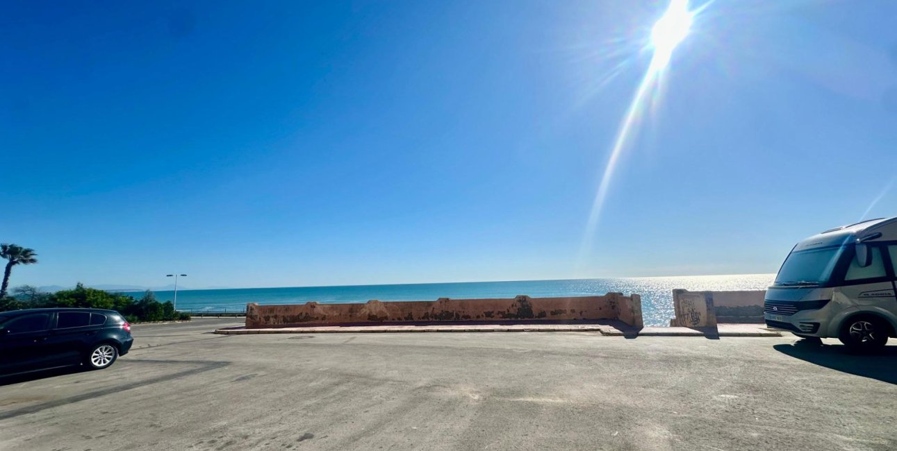 Resale - Apartment / flat -
Torrevieja - Cabo cervera