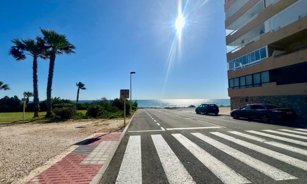 Resale - Apartment / flat -
Torrevieja - Cabo cervera