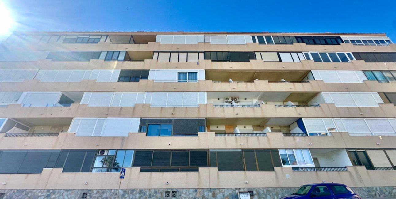Resale - Apartment / flat -
Torrevieja - Cabo cervera