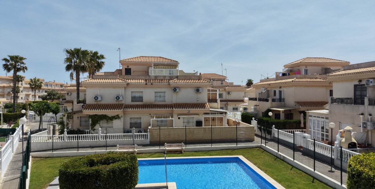 Rynek wtórny - Dom Szeregowy -
Orihuela Costa - Playa Flamenca