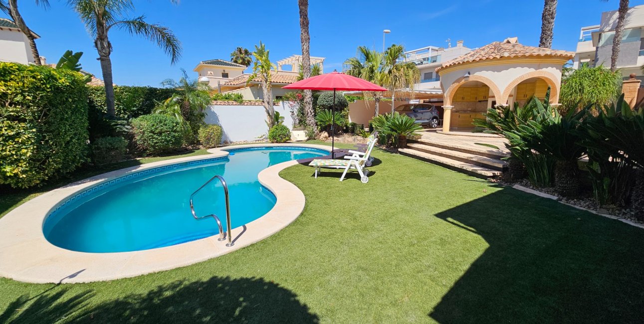 Rynek wtórny - Willa -
Ciudad Quesada - Doña Pepa