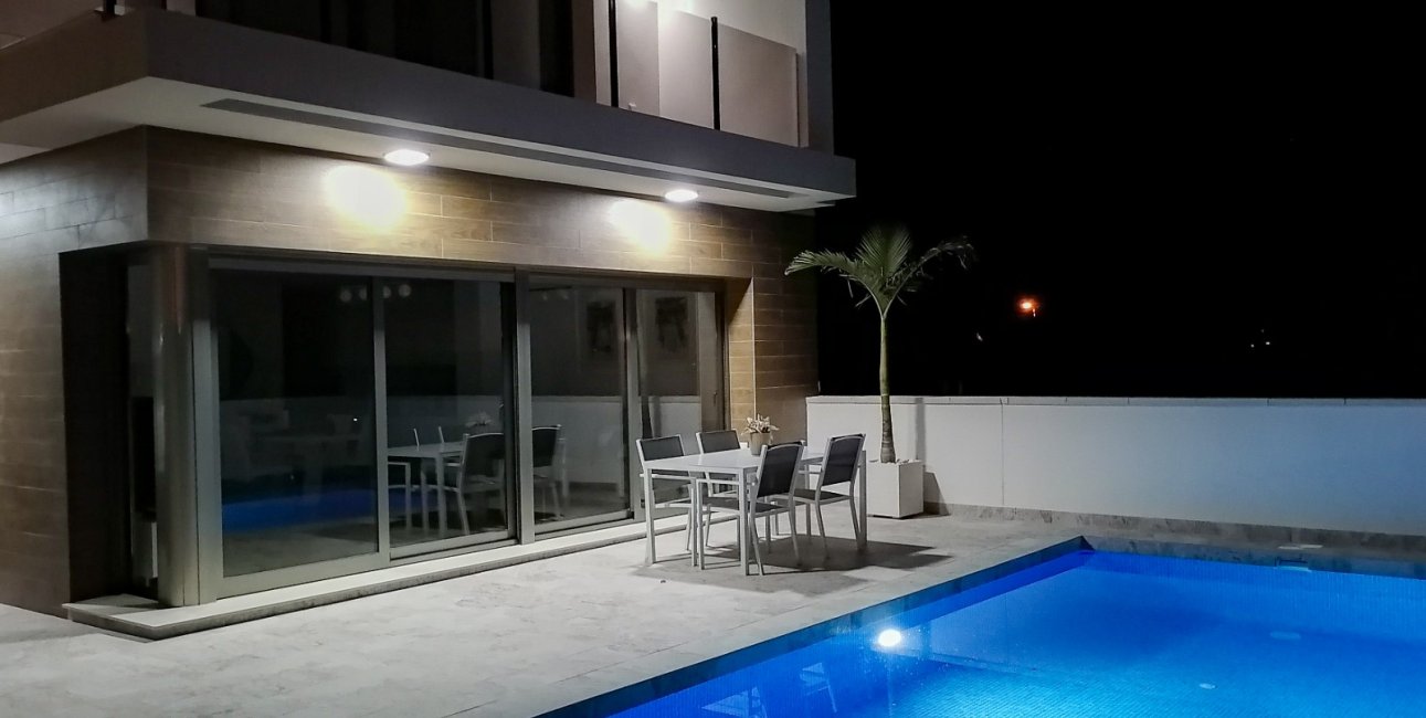 Rynek wtórny - Willa -
Orihuela Costa - Villamartin