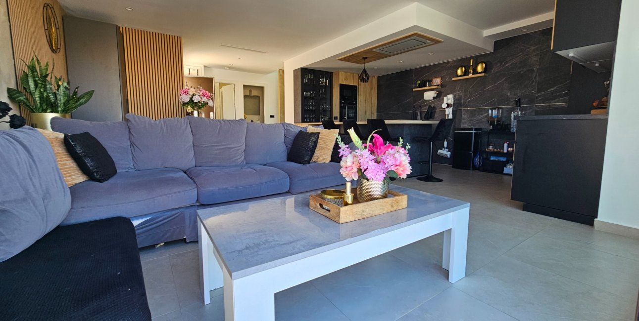 Resale - Villa -
Algorfa - La Finca Golf Resort