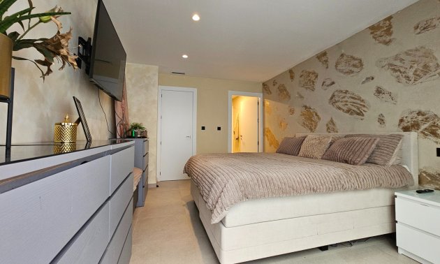 Resale - Villa -
Algorfa - La Finca Golf Resort