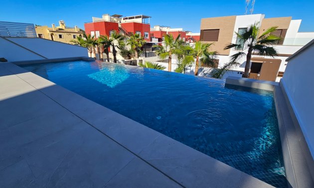 Resale - Villa -
Algorfa - La Finca Golf Resort