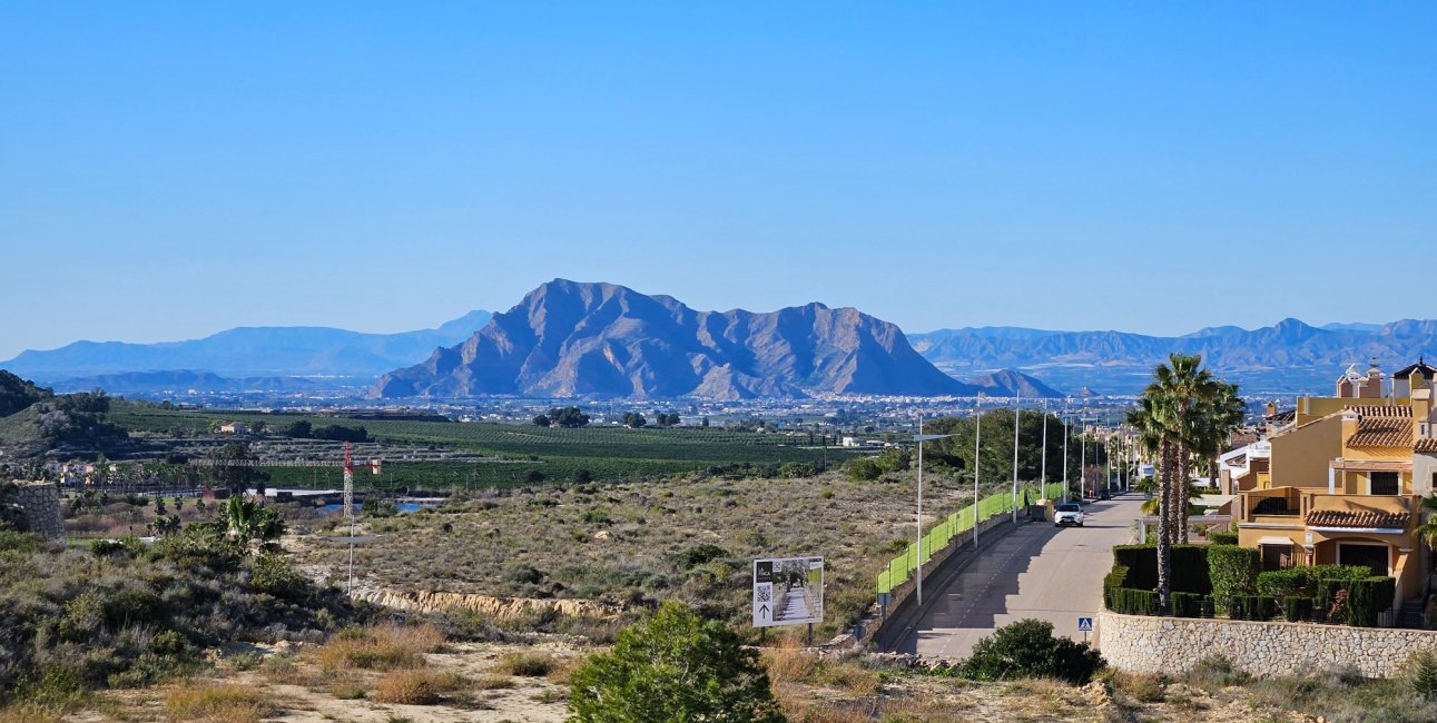 Resale - Villa -
Algorfa - La Finca Golf Resort