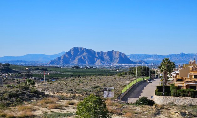 Resale - Villa -
Algorfa - La Finca Golf Resort