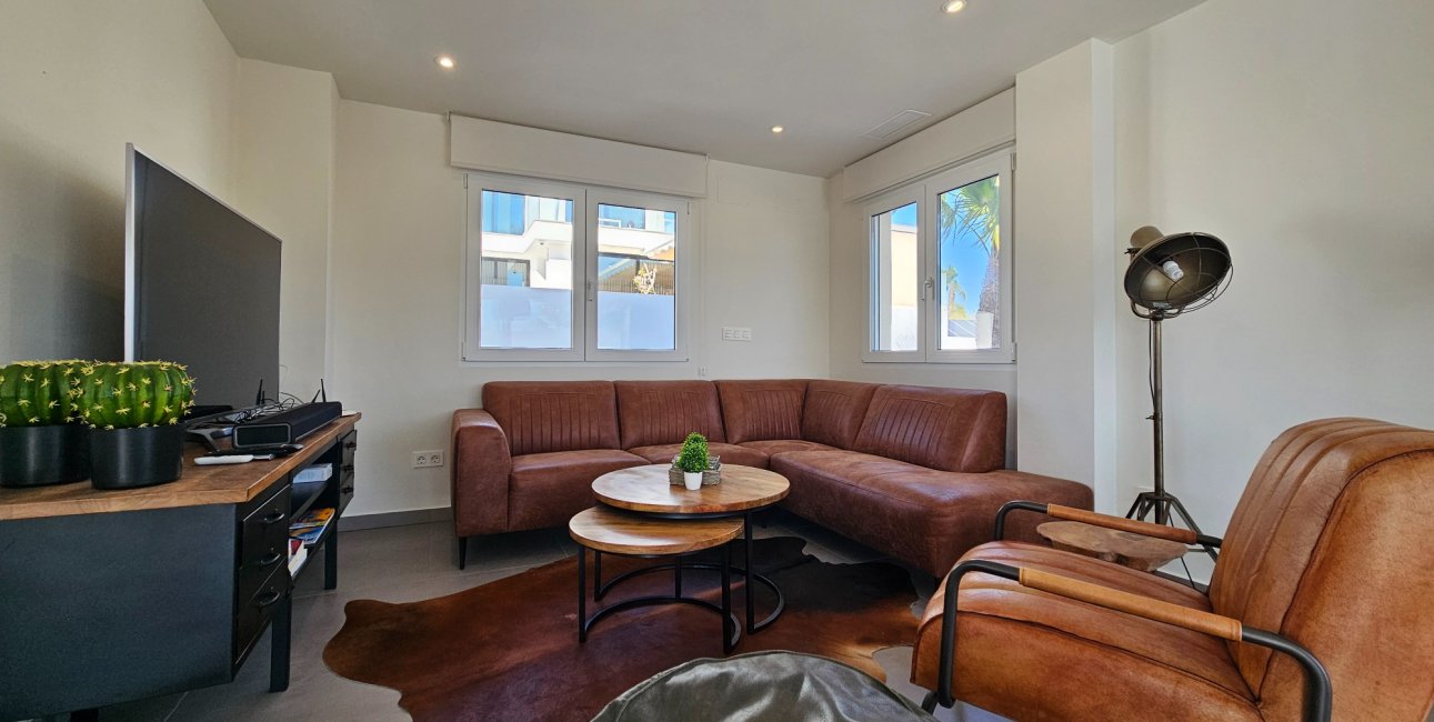 Resale - Villa -
La Marina - La Marina - Urbanization