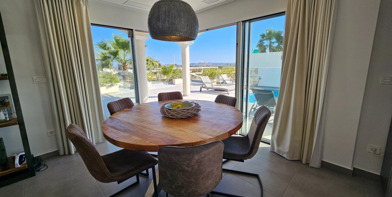 Resale - Villa -
La Marina - La Marina - Urbanization