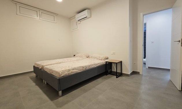 Resale - Villa -
La Marina - La Marina - Urbanization