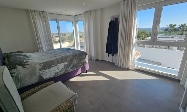 Resale - Villa -
La Marina - La Marina - Urbanization