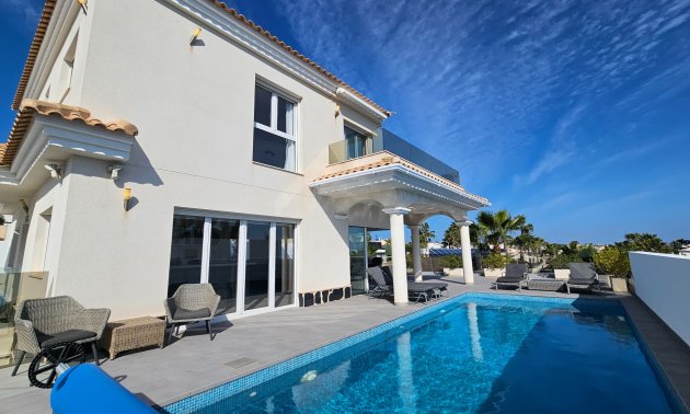 Resale - Villa -
La Marina - La Marina - Urbanization