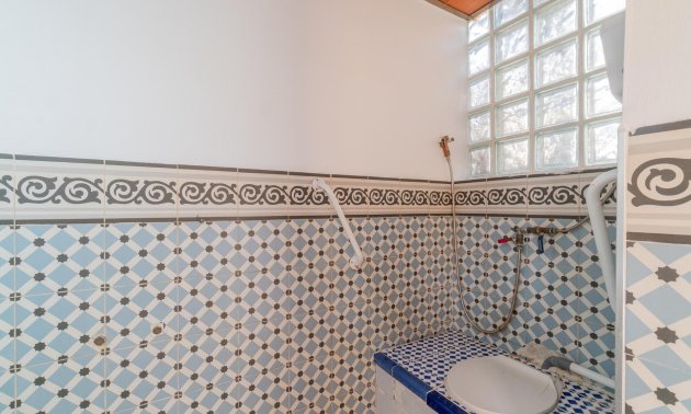 Resale - Villa -
Torrevieja - Orihuela costa