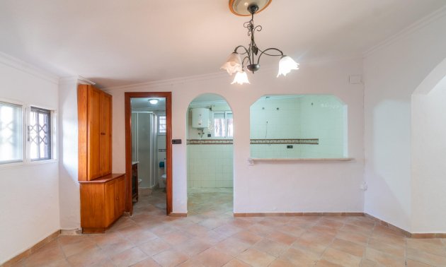 Resale - Villa -
Torrevieja - Orihuela costa