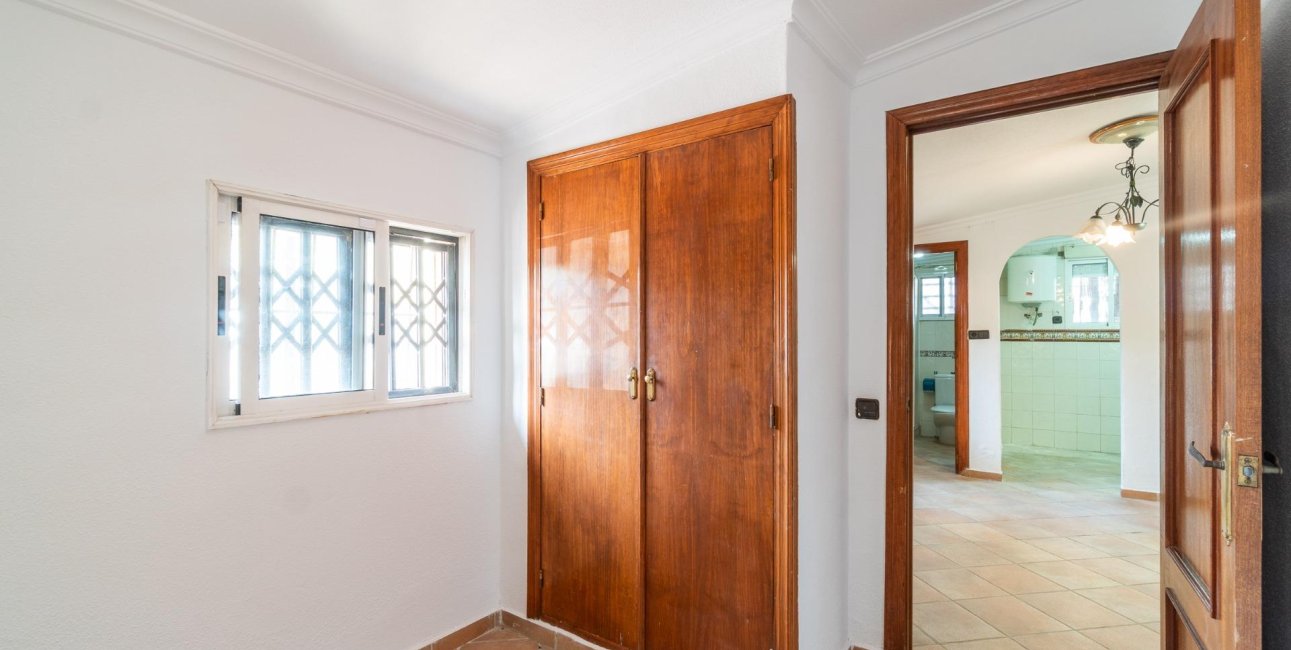 Resale - Villa -
Torrevieja - Orihuela costa