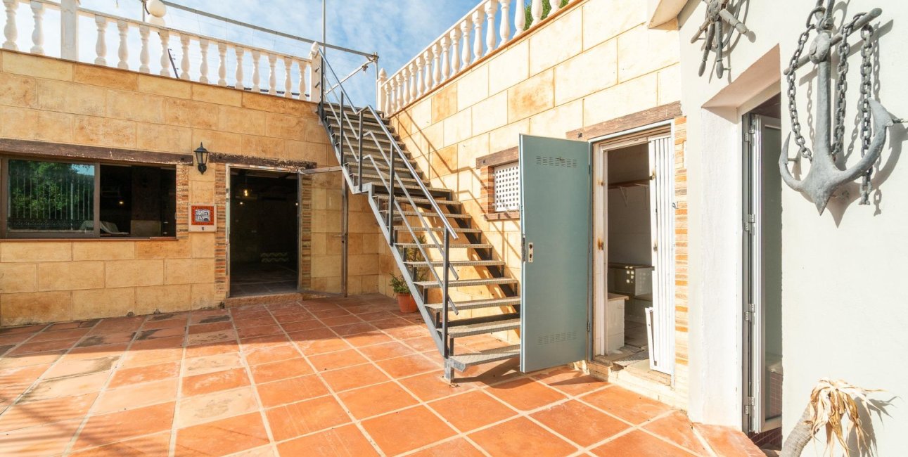 Resale - Villa -
Torrevieja - Orihuela costa