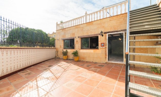 Resale - Villa -
Torrevieja - Orihuela costa