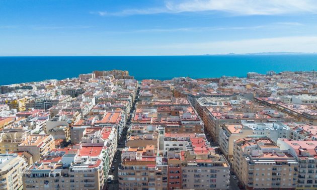 Rynek wtórny - Penthouse -
Torrevieja - Playa del Cura