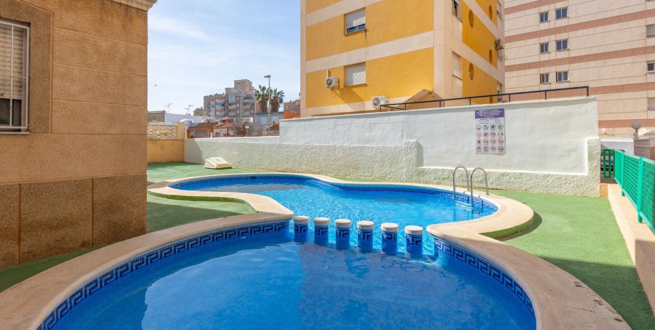 Rynek wtórny - Mieszkanie  -
Torrevieja - Nueva Torrevieja