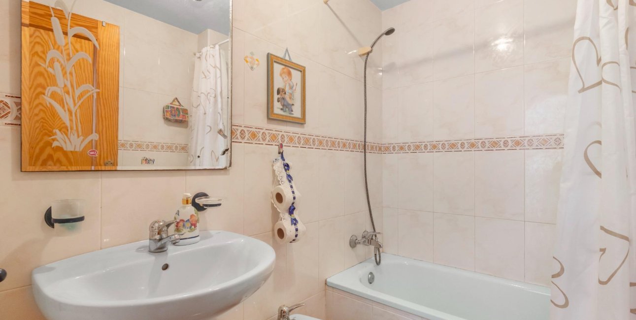 Rynek wtórny - Mieszkanie  -
Torrevieja - Nueva Torrevieja