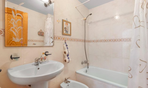 Rynek wtórny - Mieszkanie  -
Torrevieja - Nueva Torrevieja