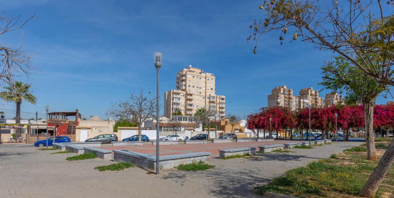 Rynek wtórny - Mieszkanie  -
Torrevieja - Nueva Torrevieja
