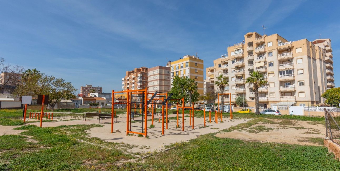 Rynek wtórny - Mieszkanie  -
Torrevieja - Nueva Torrevieja